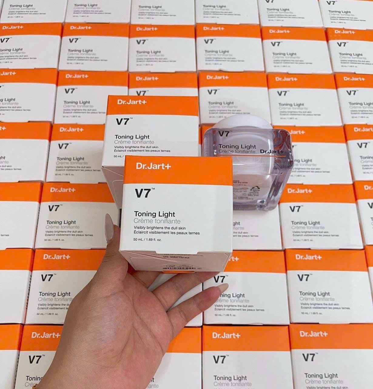 Kem V7 Vạn người mê