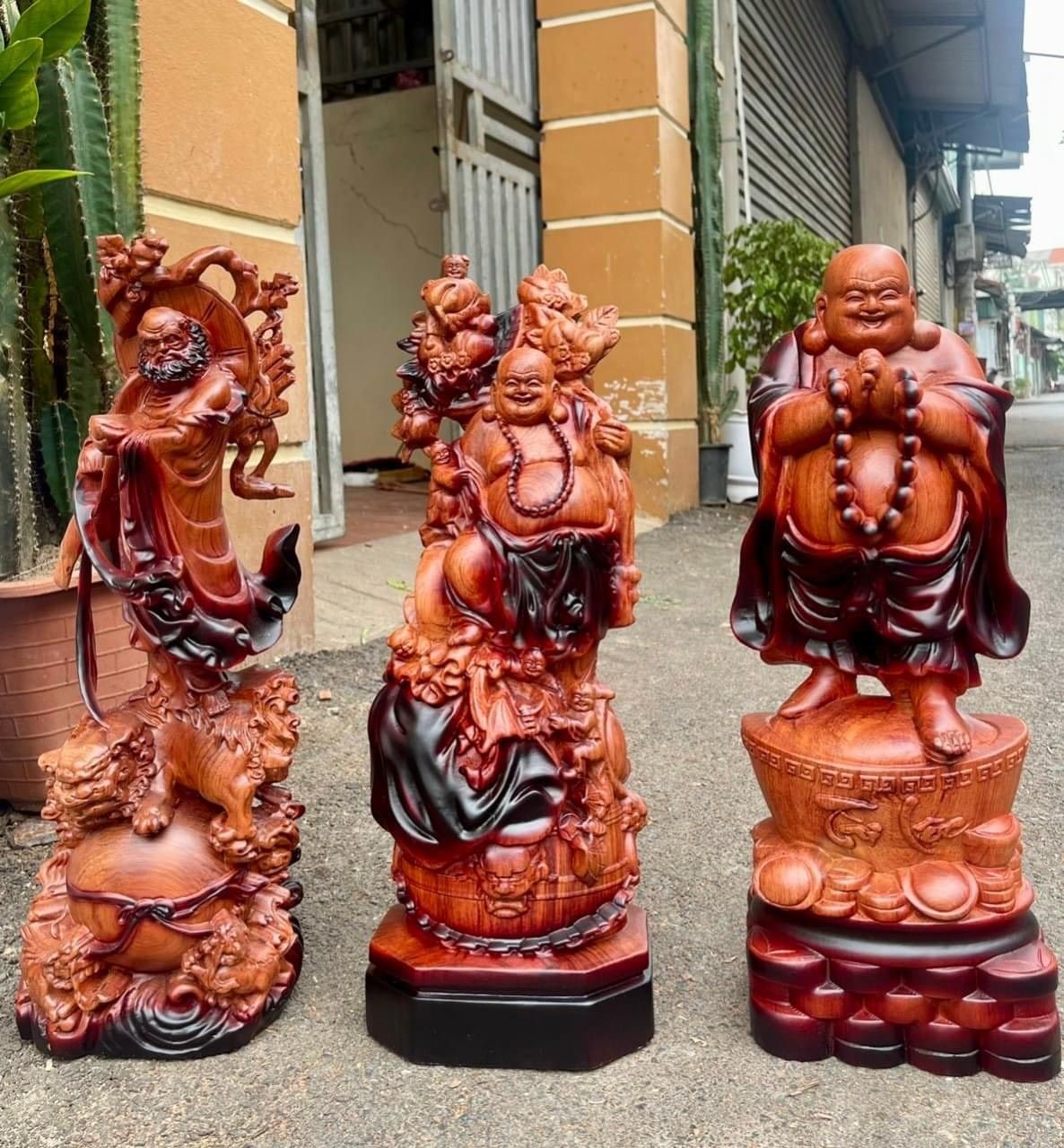 Bộ 3 tượng gỗ hương kích tài lộc, trừ tà phun giả cổ