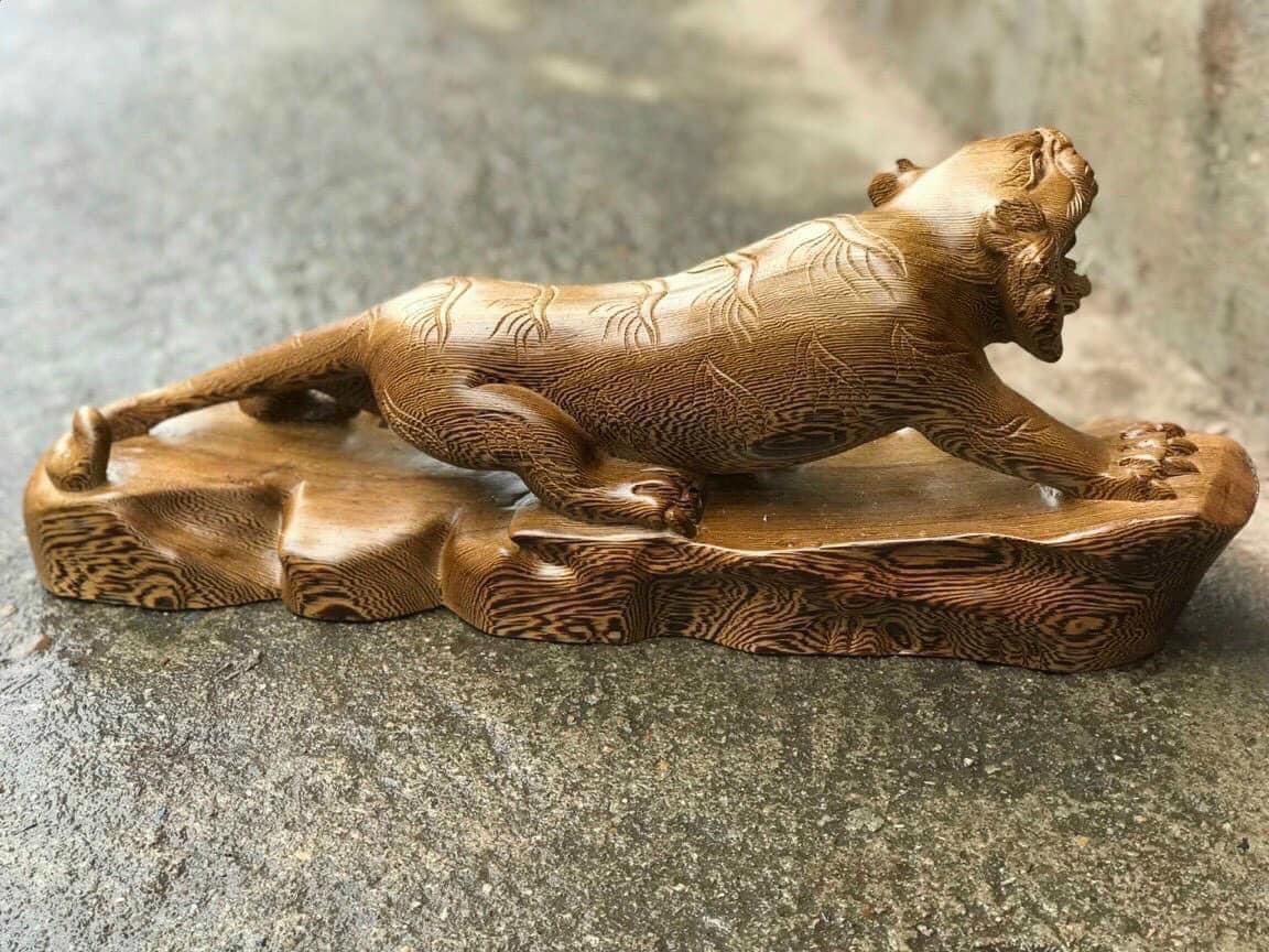 Mãnh hổ - Gỗ mun đuôi công siêu vân
