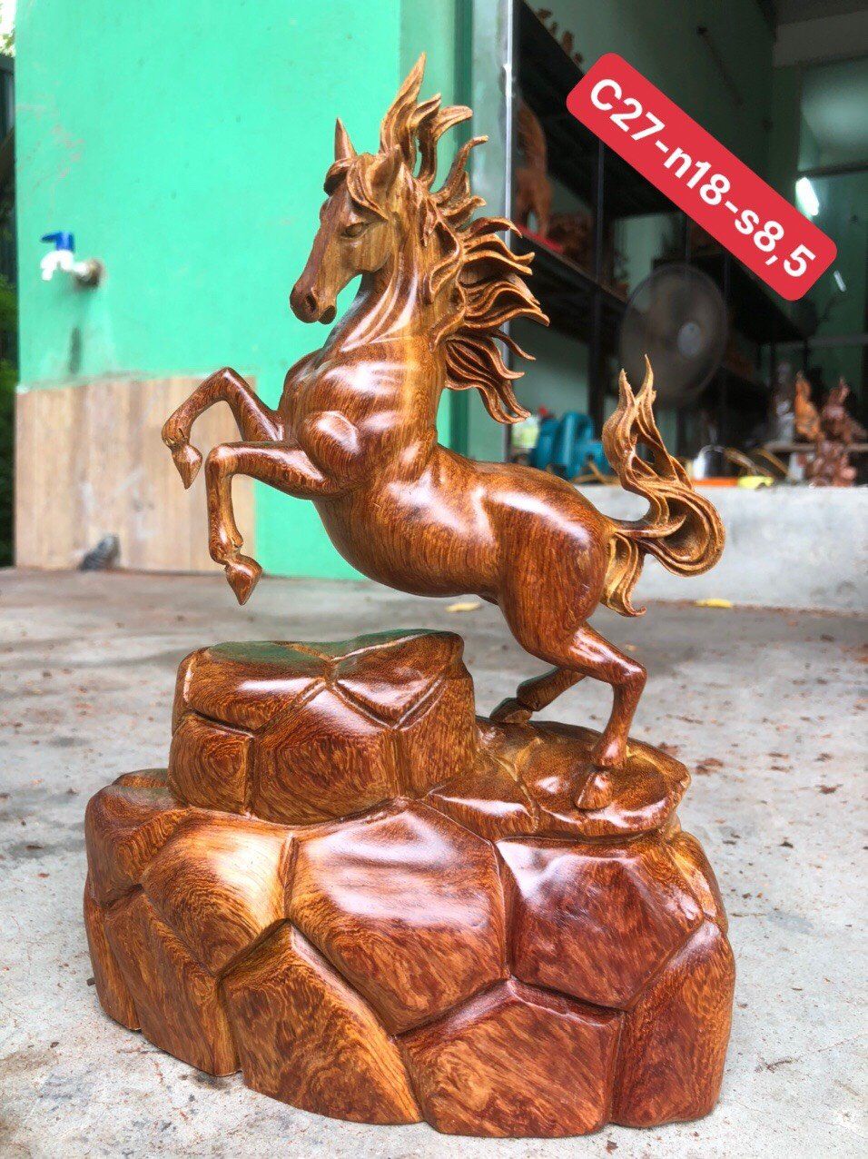 Nhất mã gỗ hương ta