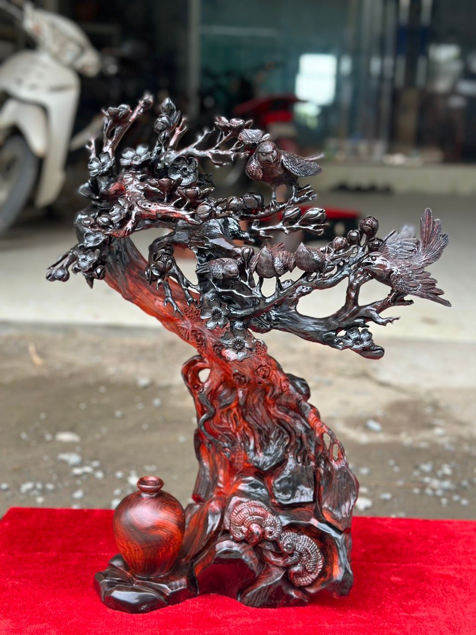 Mai Điểu gỗ trắc đỏ đen