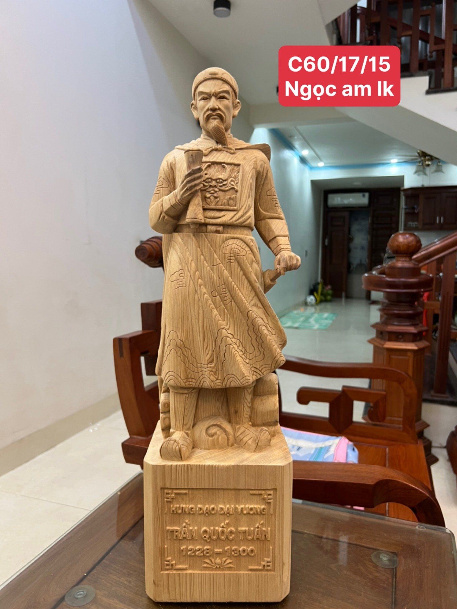 Trần Quốc Tuấn gỗ ngọc am