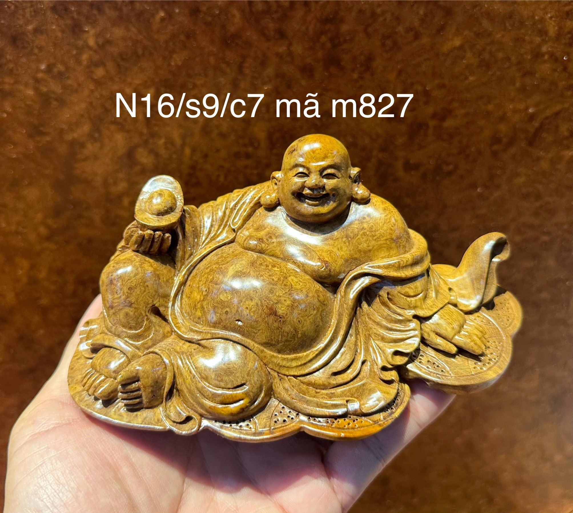 Di Lặc gỗ nu hương