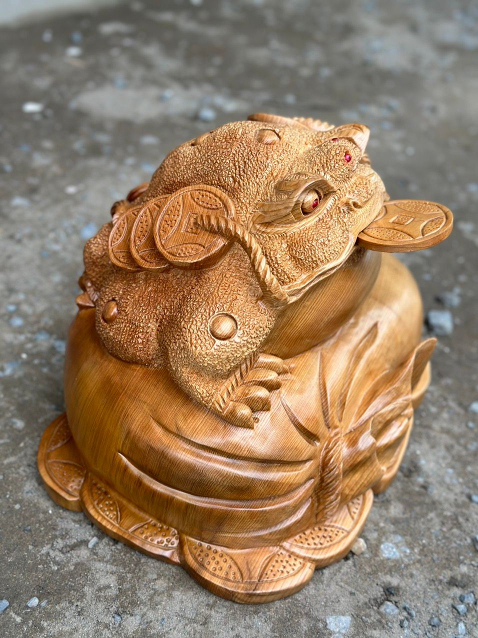 Thiềm Thừ Tài Lộc - Tượng Gỗ Ngọc Am Thơm Nức