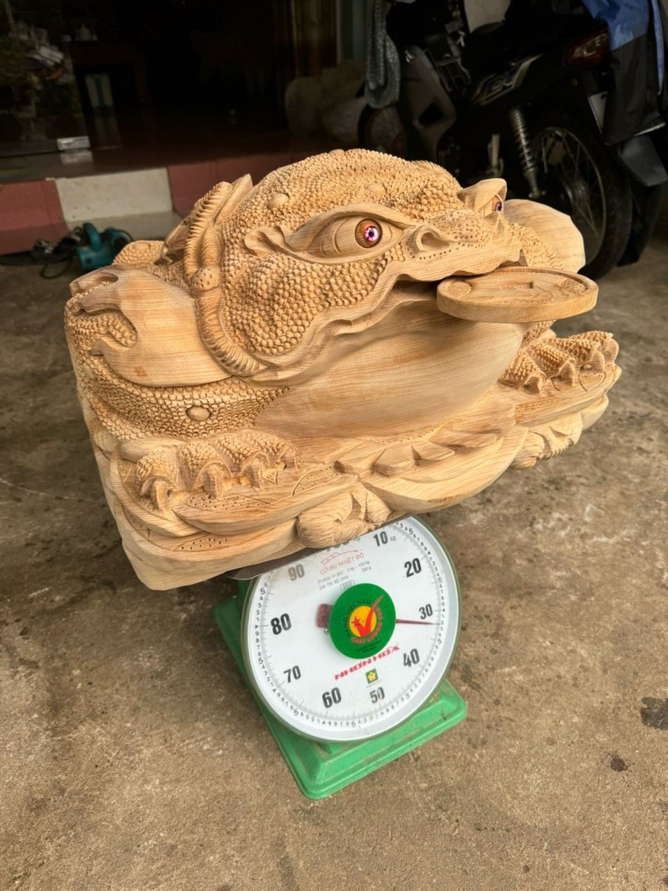 Thiềm Thừ Tài Lộc - Tượng Gỗ Ngọc Am Thơm Nức