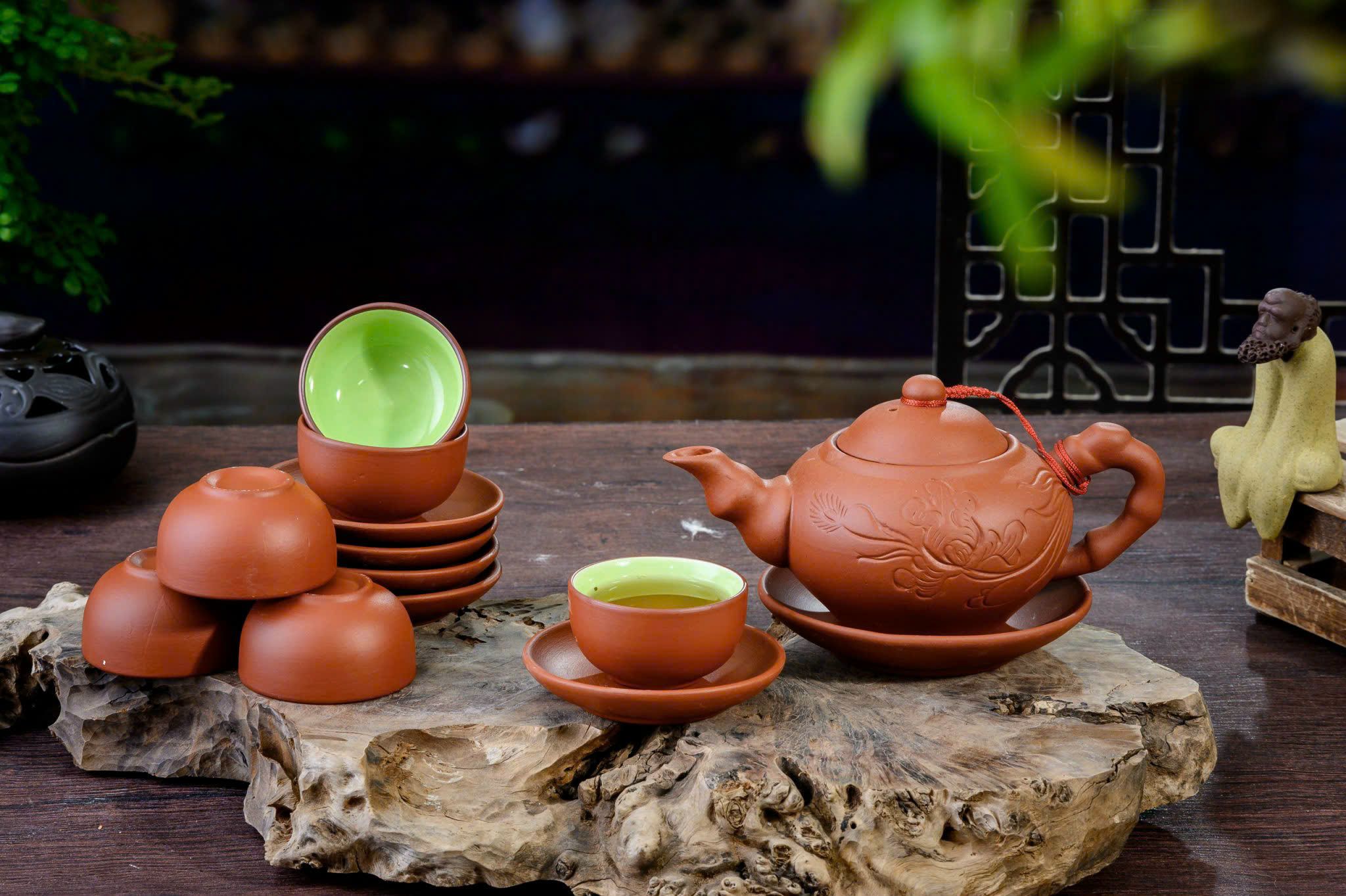 Bộ Ấm Trà Gốm Sứ Bát Tràng - Hoa Văn Truyền Thống