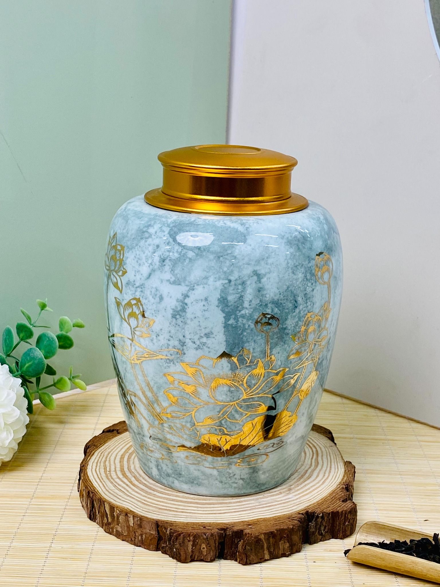 Hộp Chè 3L Trắng - Sự Lựa Chọn Hoàn Hảo Cho Người Yêu Thích Trà