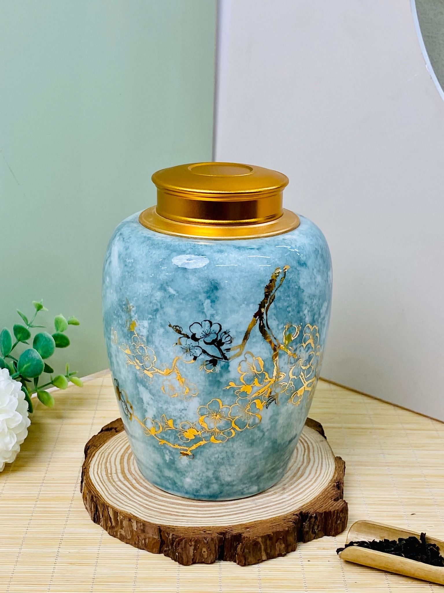 Hộp Chè 3L Trắng - Sự Lựa Chọn Hoàn Hảo Cho Người Yêu Thích Trà