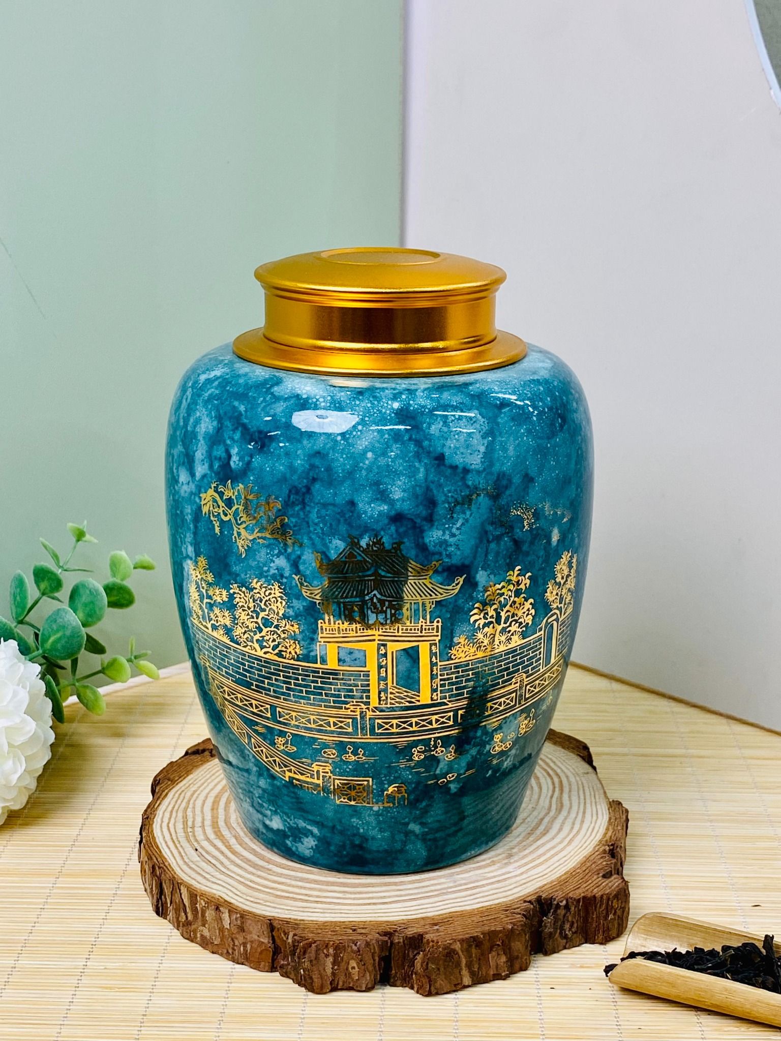 Hộp Chè 3L Lam - Sự Lựa Chọn Hoàn Hảo Cho Người Yêu Thích Trà