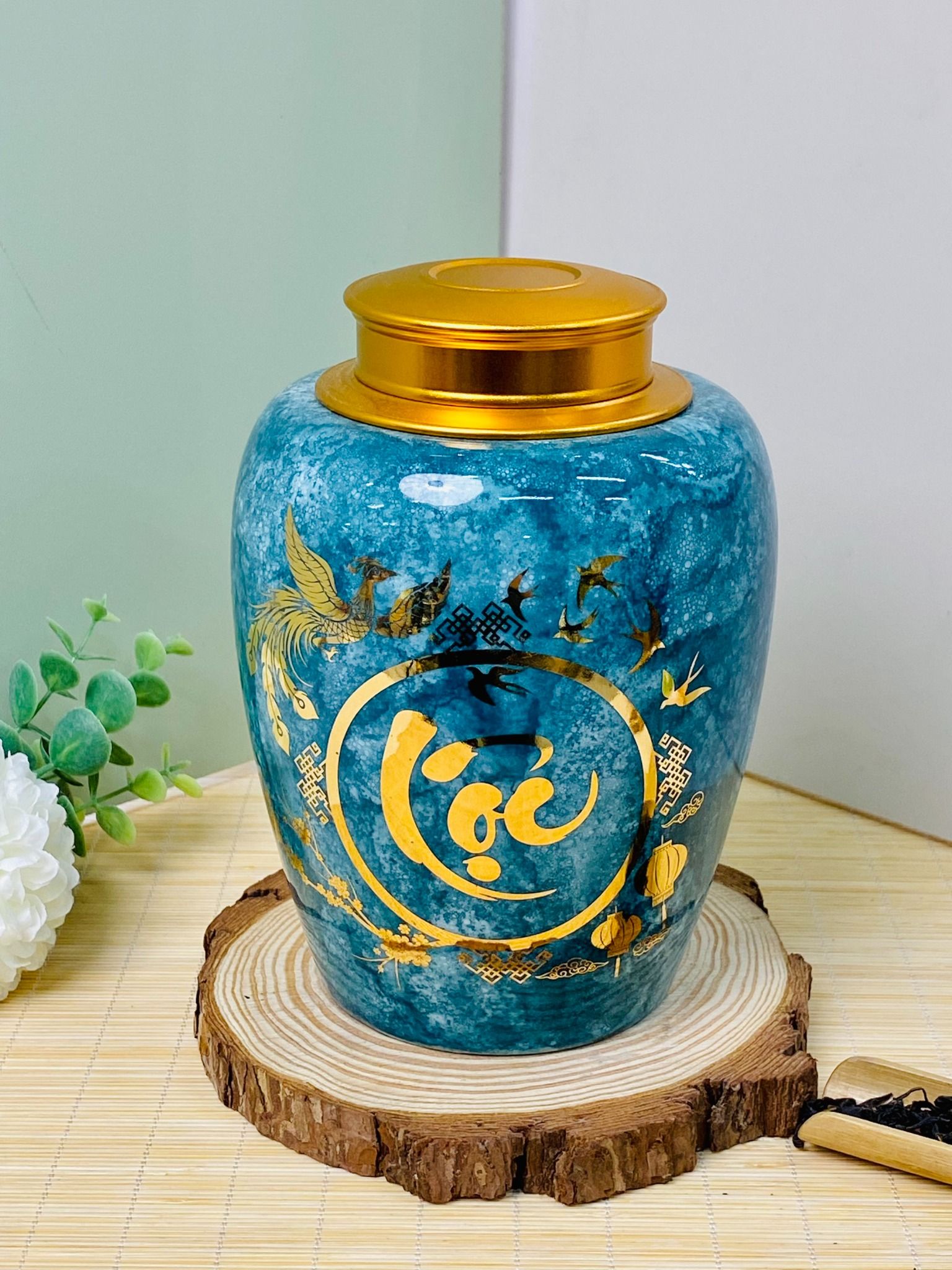 Hộp Chè 3L Lam - Sự Lựa Chọn Hoàn Hảo Cho Người Yêu Thích Trà