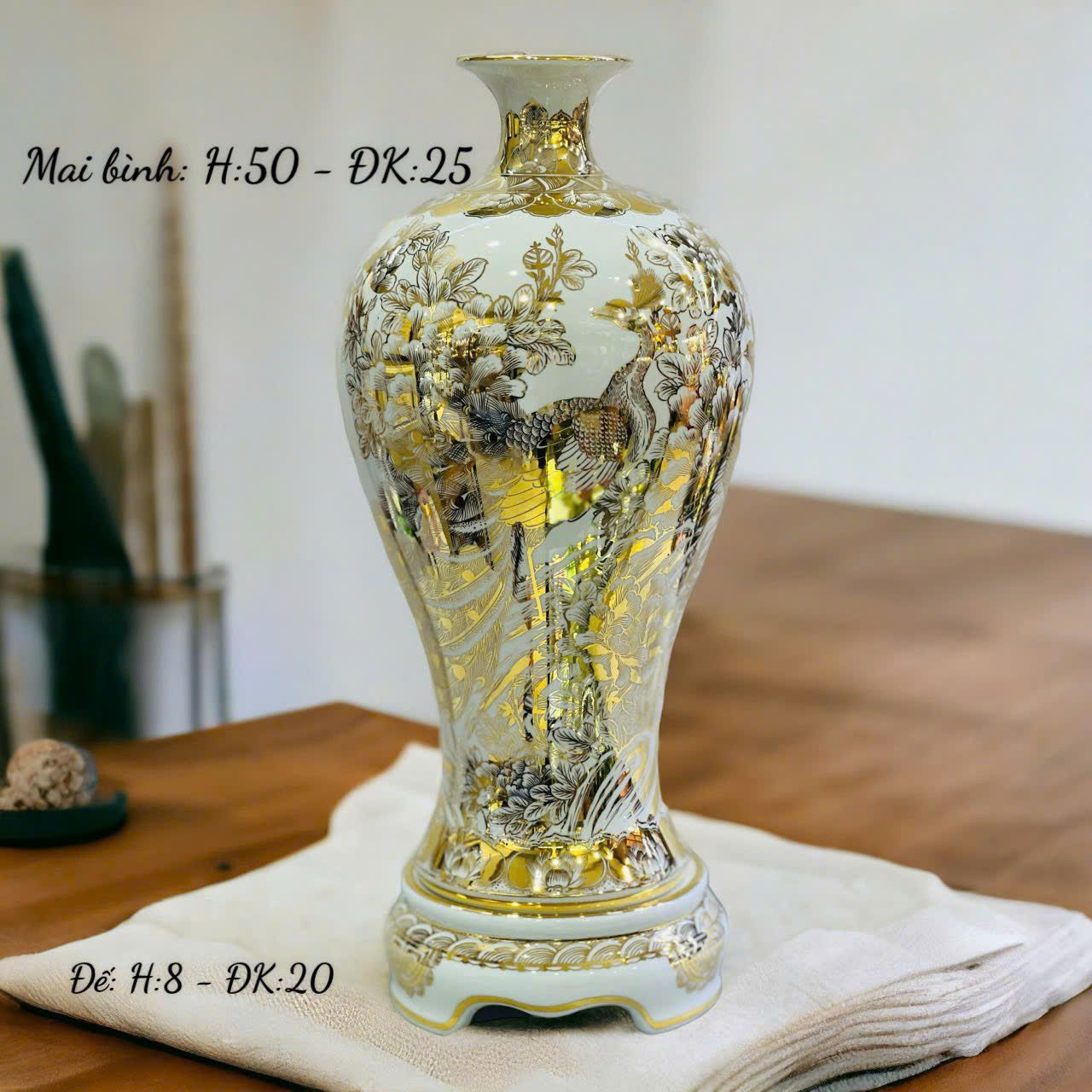 Sản Phẩm Bình Gốm Công mạ vàng