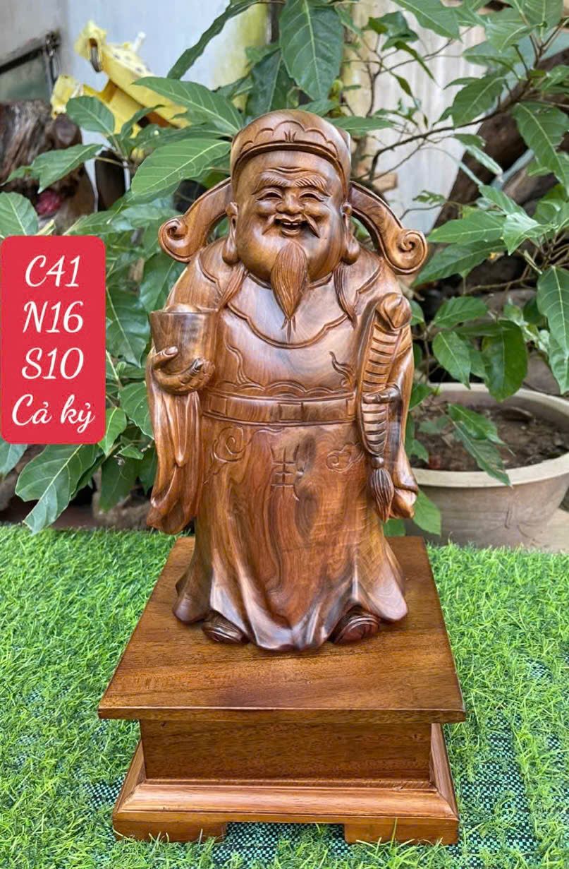 Cụ Thần Tài (Gỗ Bách Xanh Liền Khối)