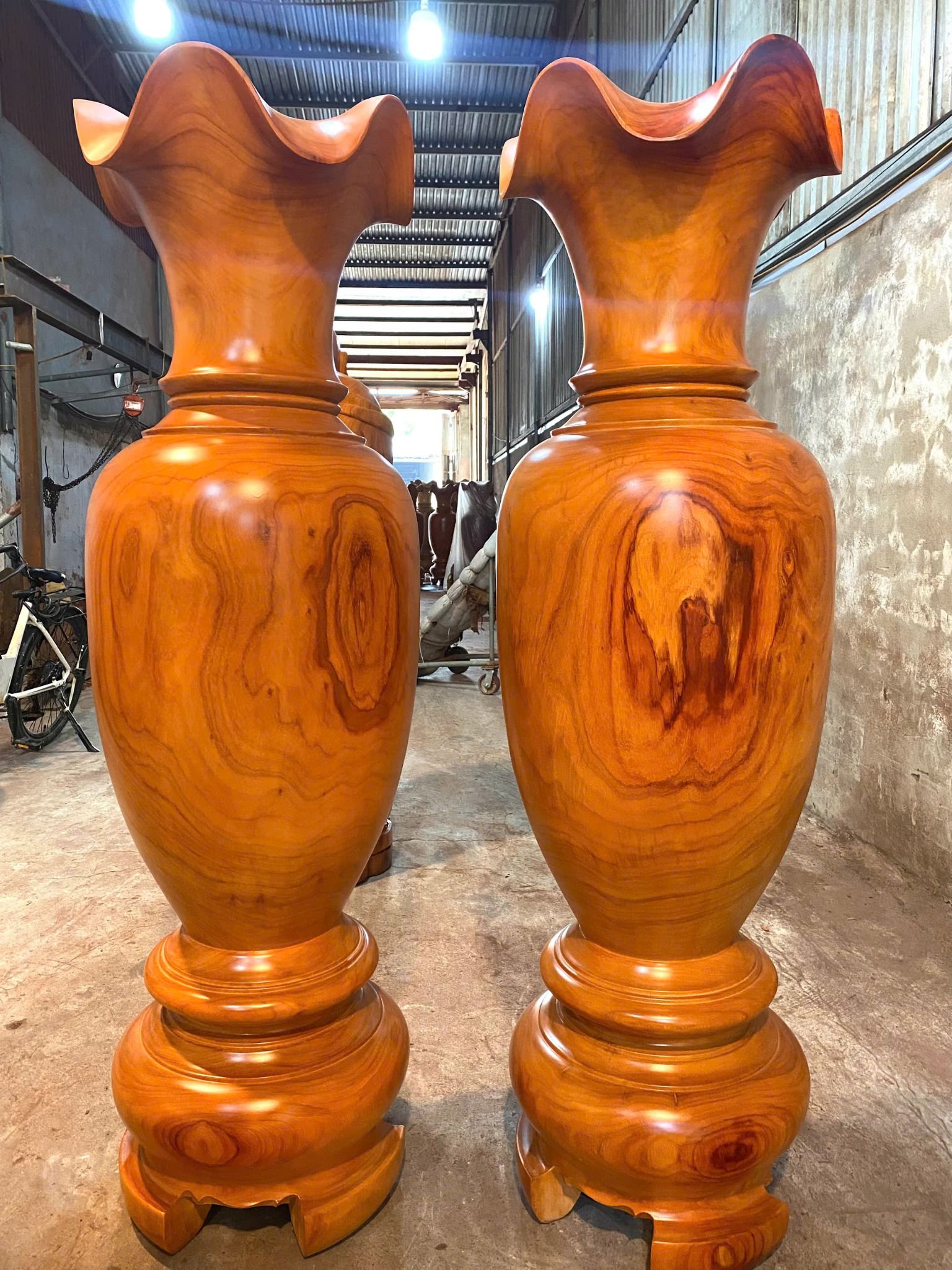 Cặp Lục Bình (Gỗ Hương Liền Khối 100%)