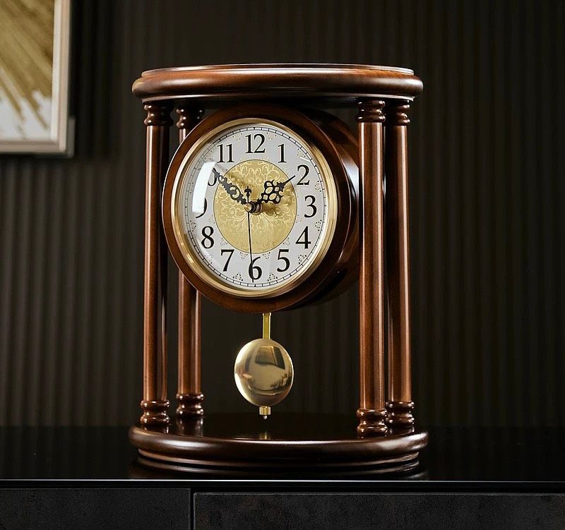 Đồng hồ để bàn phong cách châu Âu