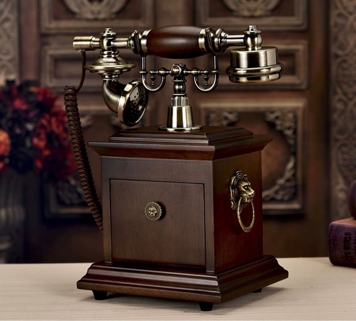 Điện thoại cố định cổ điển phong cách châu Âu