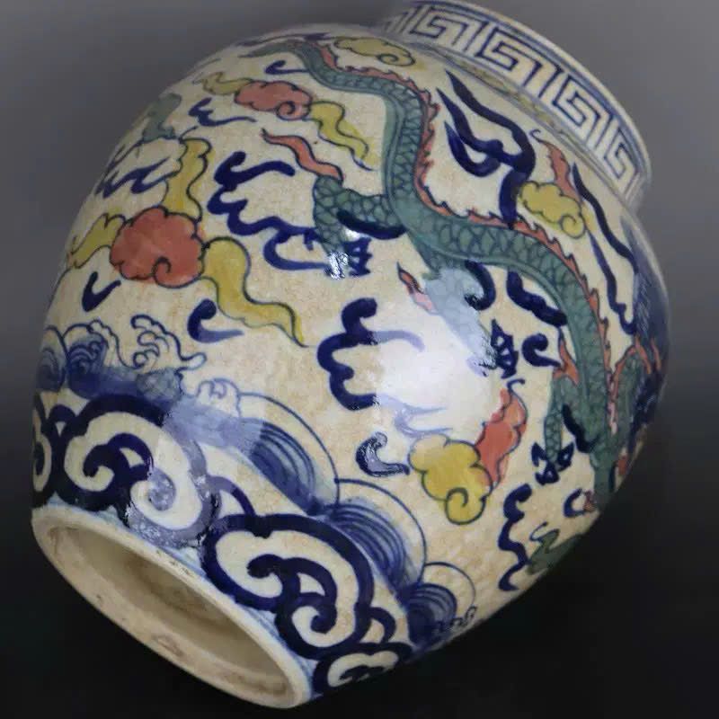 Bình hình rồng sứ
