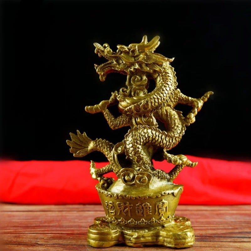 Tượng rồng may mắn