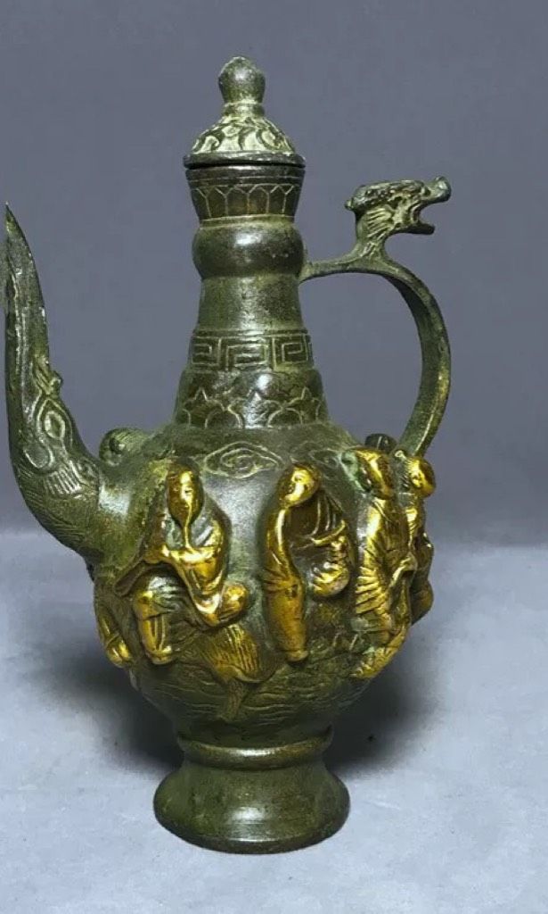 Ấm trà cổ