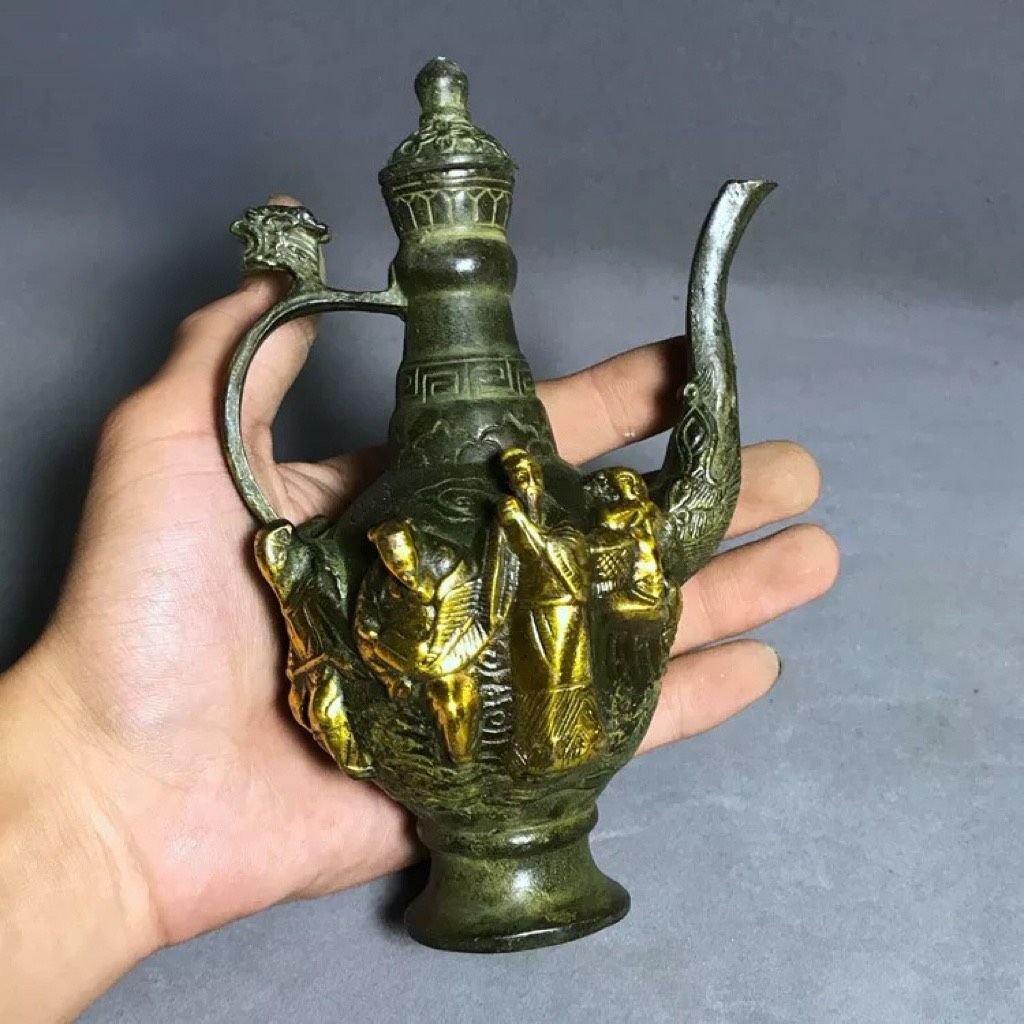 Ấm trà cổ