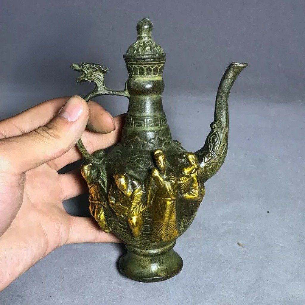 Ấm trà cổ