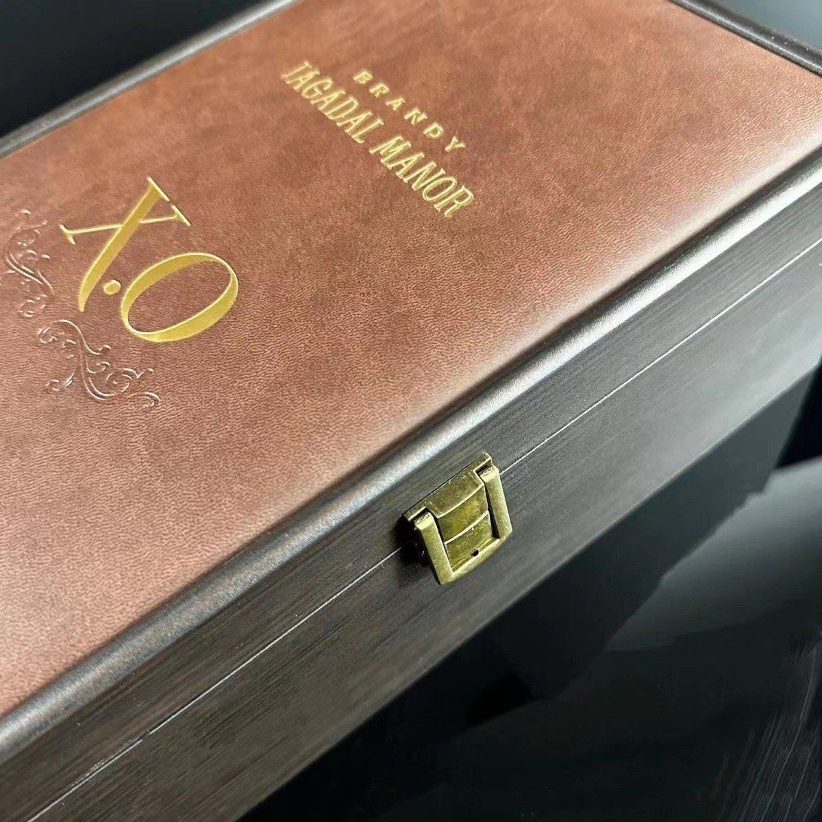 Hộp quà nhập khẩu Pháp rượu Brandy XO