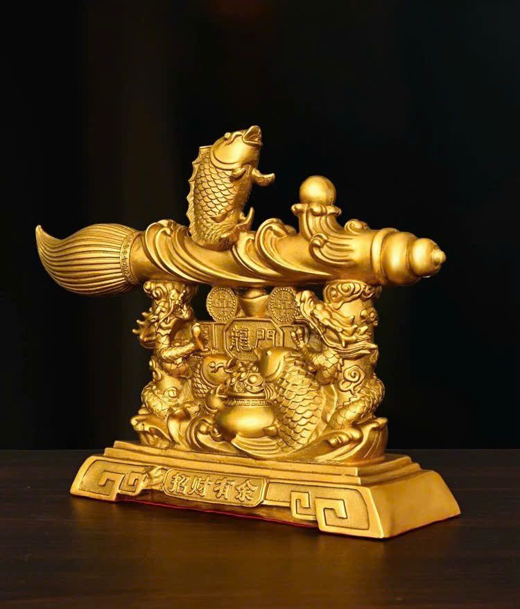 Cá vàng tiền bút lông trang trí