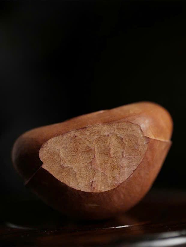 Thiền gỗ đàn hương