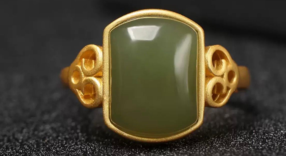 Nhẫn ngọc bích xanh