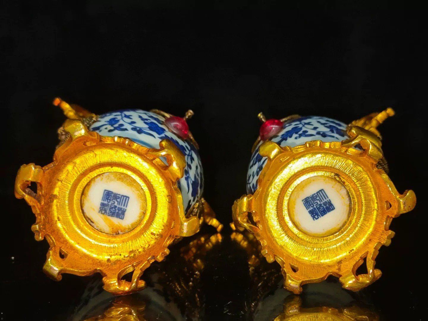 Cặp bình có 2 tai