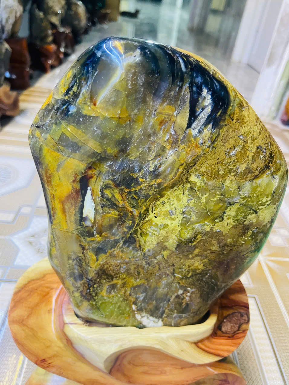 Cây Gỗ Hóa Ngọc Tím Đa Sắc