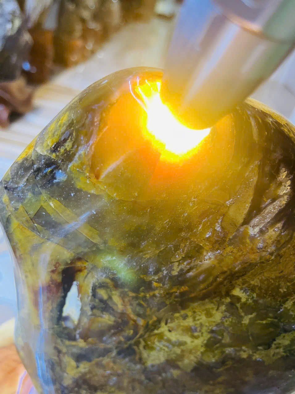 Cây Gỗ Hóa Ngọc Tím Đa Sắc