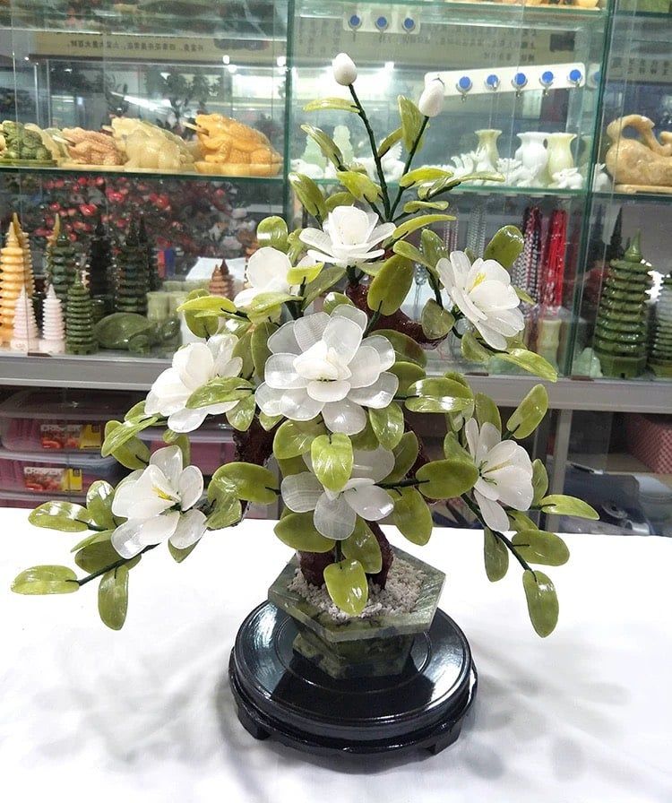 Cây nhỏ trà may mắn trang trí