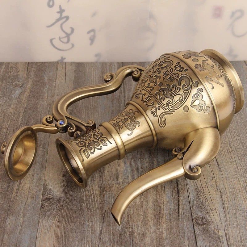 Ấm rượu cổ sang trọng