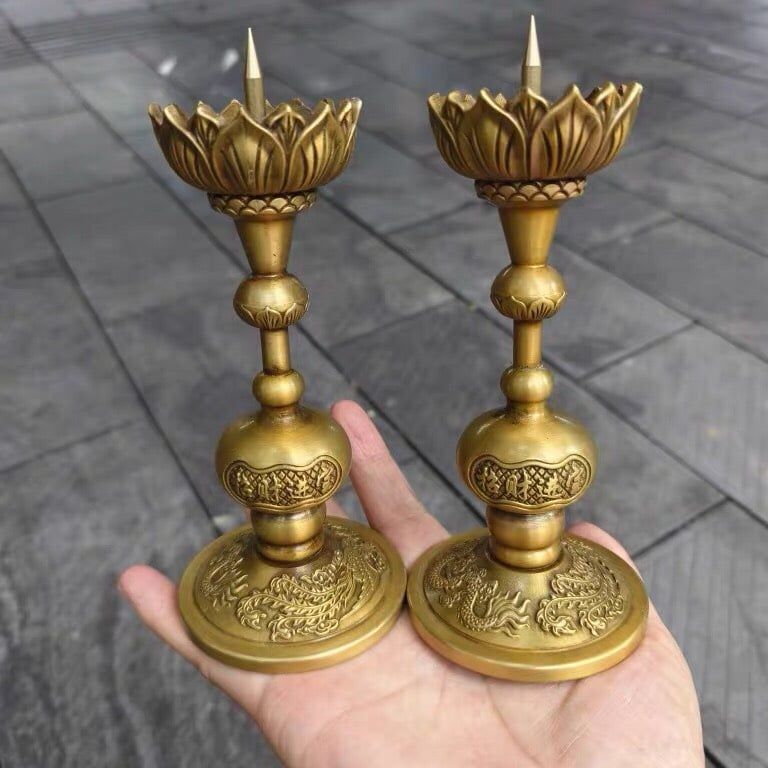 Chân nến sáp sen