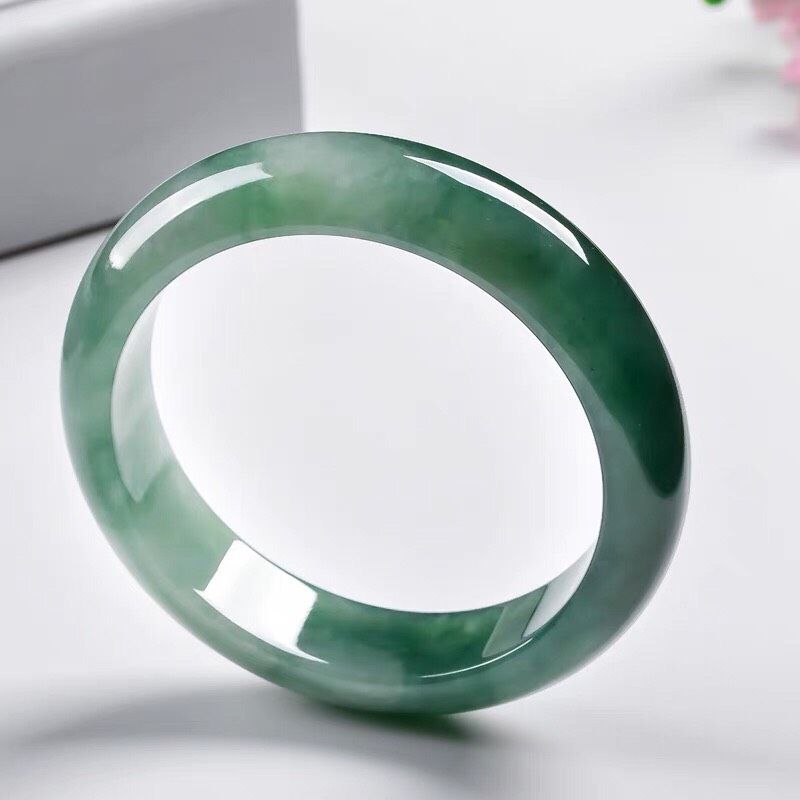 Vòng tay vuông ngọc bích xanh Miến Điện
