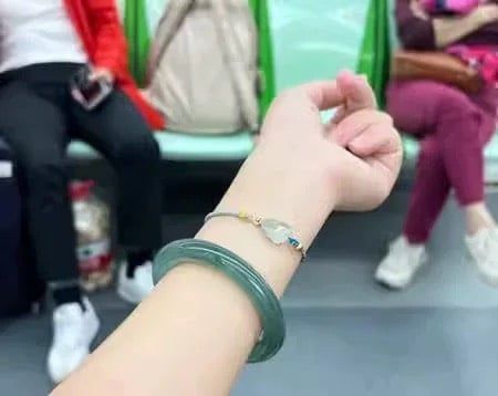 Vòng Tay Ngọc Bích Xanh Cao Cấp