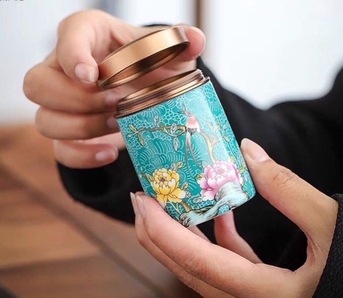Lon trà tráng men cao cấp