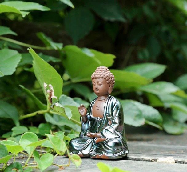 Tượng Phật Tổ ngồi thiền Chất liệu gốm