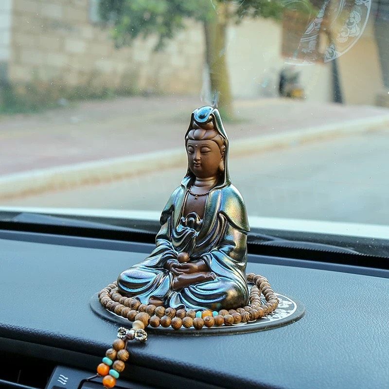 Tượng Quan Âm Bồ Tát