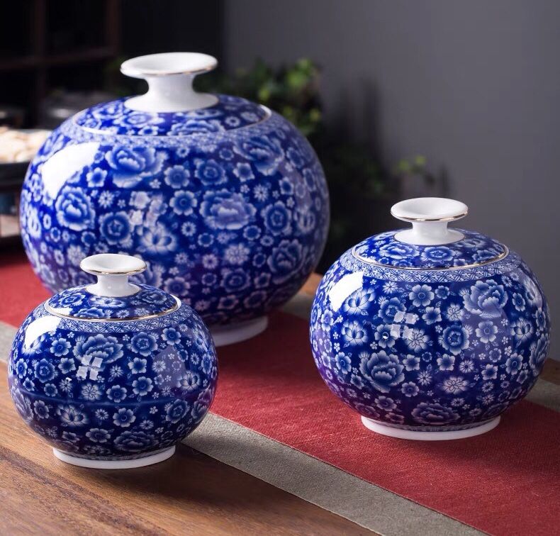 Lon trà sứ trắng xanh