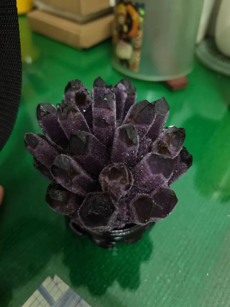 Cụm đá thô trang trí