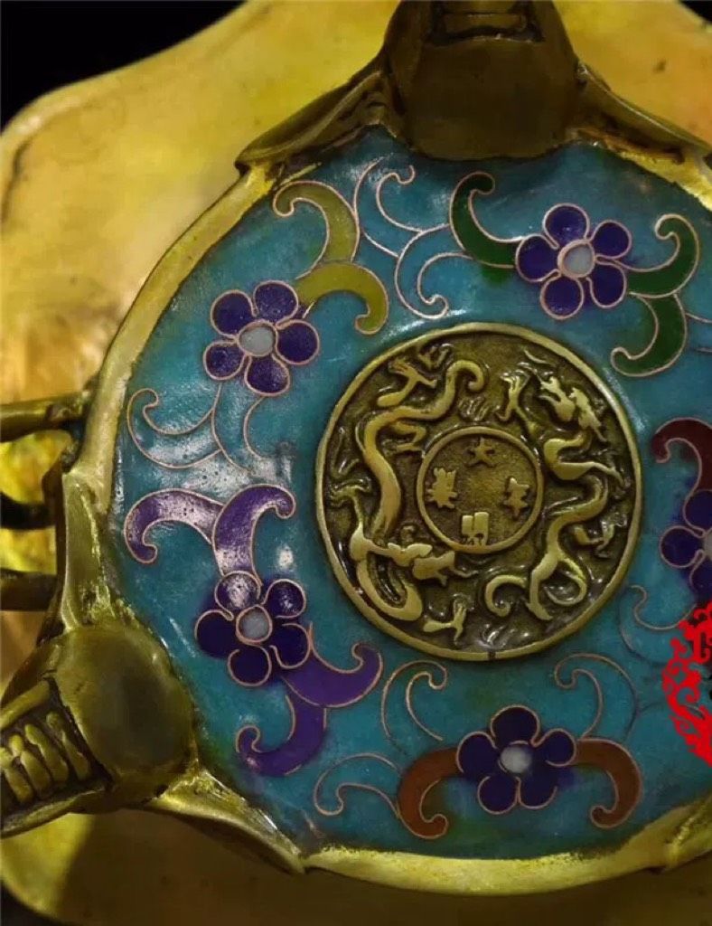 Lư hương tai rồng cổ