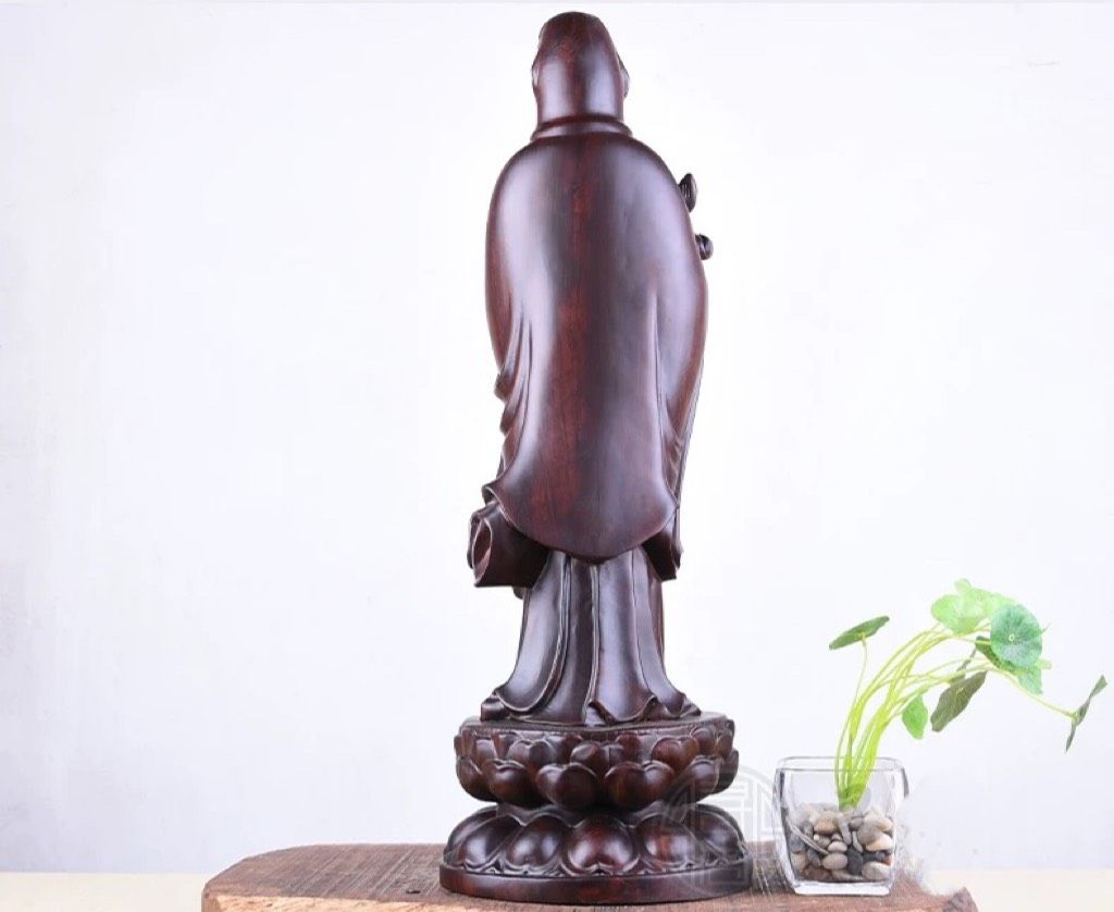 Tượng Quan Âm bồ tát Chất liệu gỗ mun