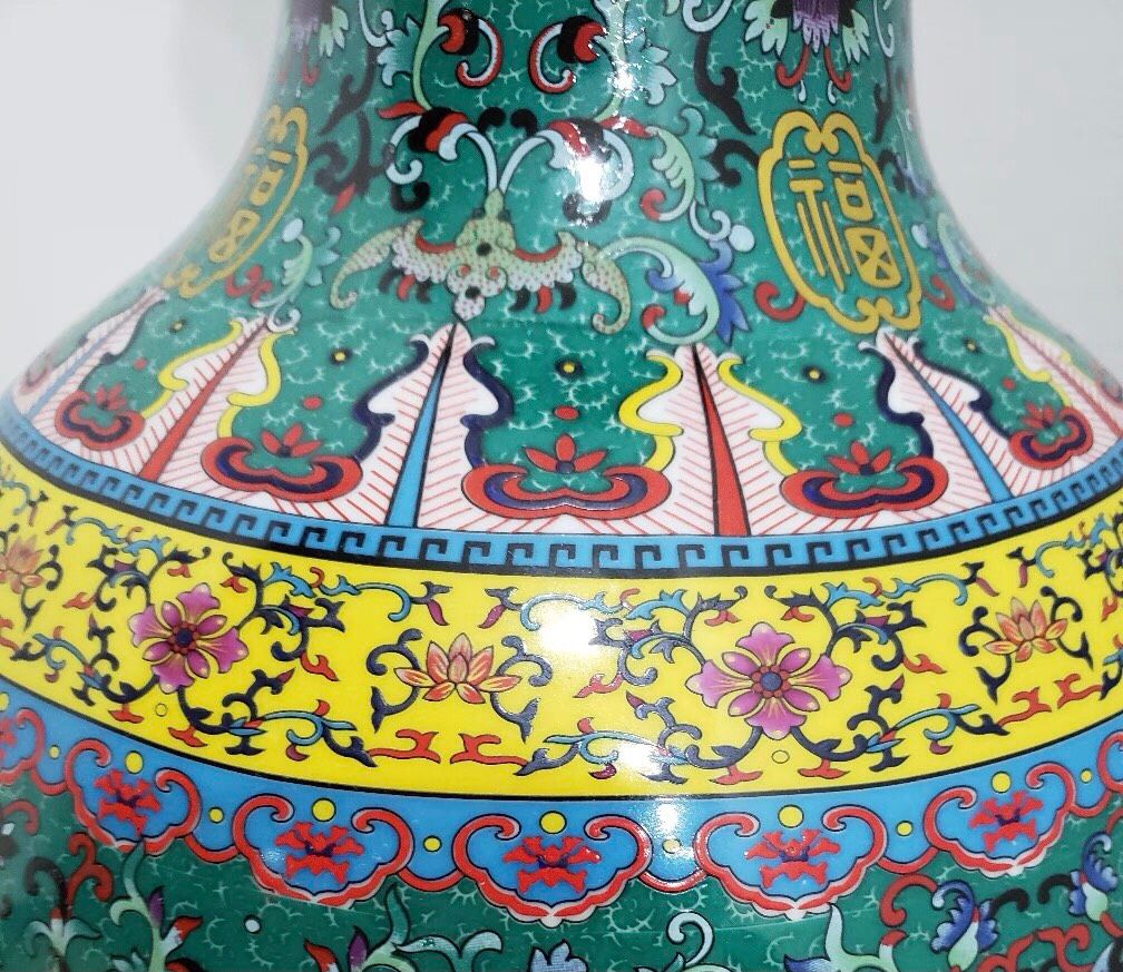 Bình hoa Càn Long Vạn Phúc