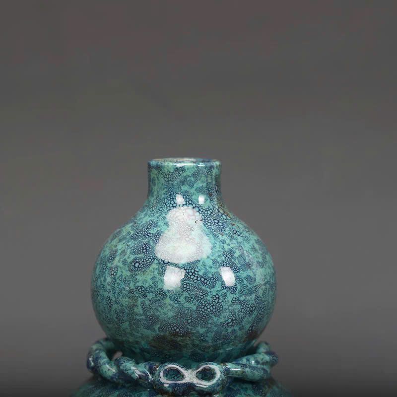 Lọ Hình Bầu Sứ Cổ Xưa