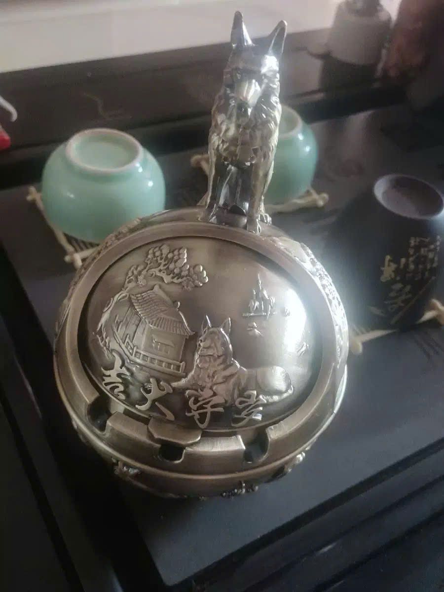 Gạt Tàn Cung Hoàng Đạo Con Chó Cao Cấp