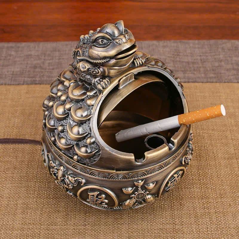 Gạt Tàn Cóc Vàng Có Nắp Gạt Cao Cấp
