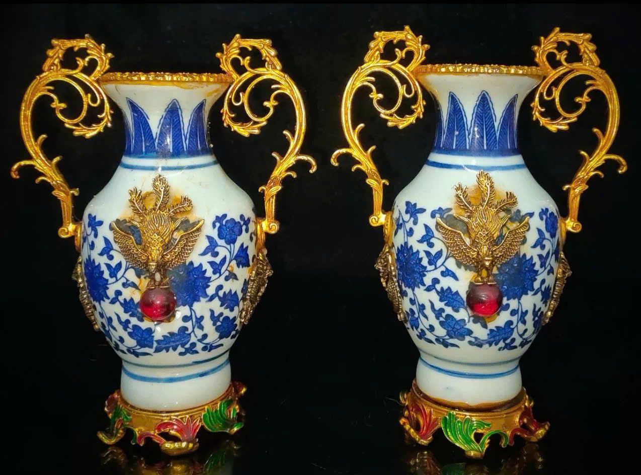 Cặp bình có 2 tai