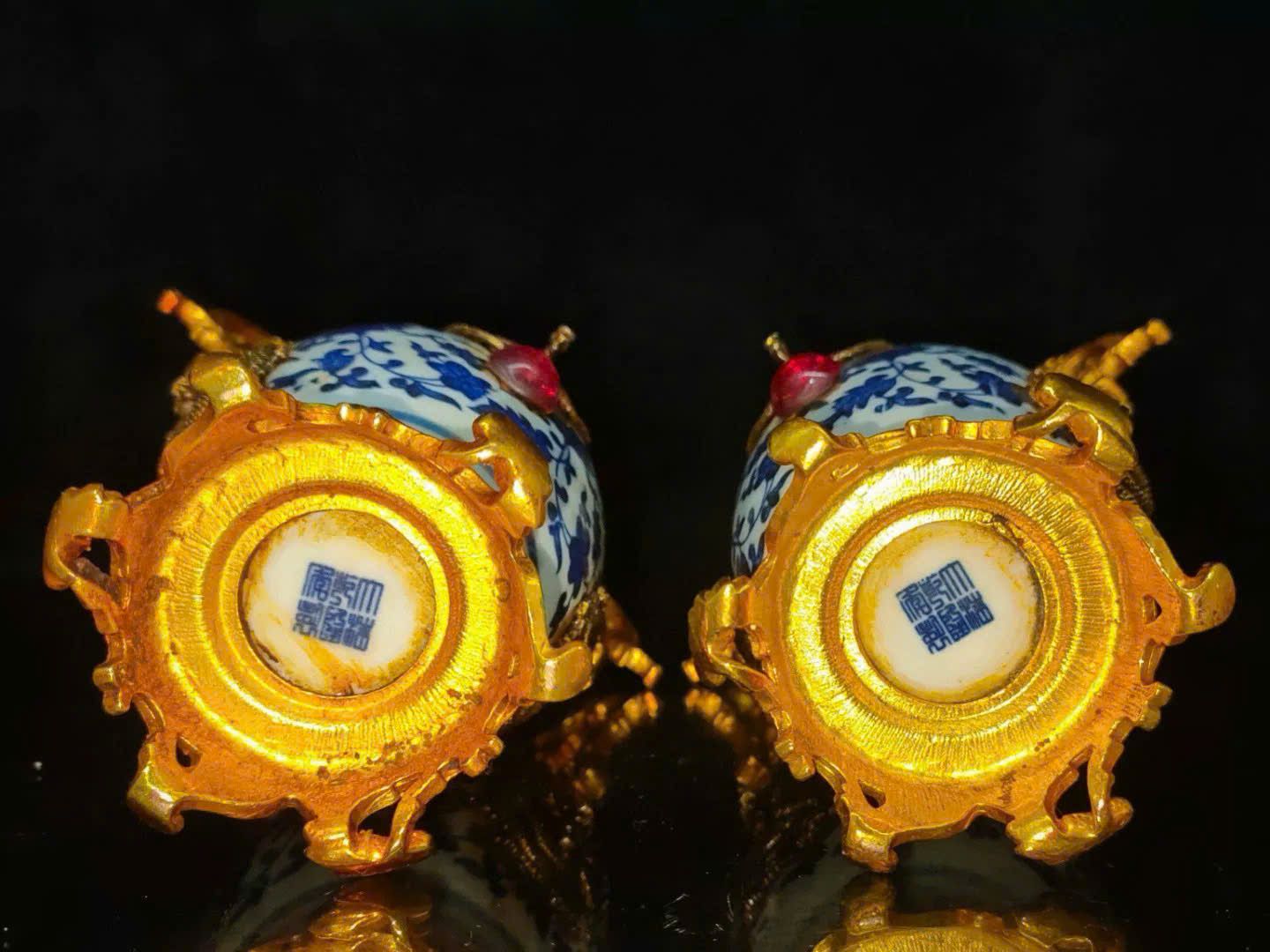 Cặp bình có 2 tai