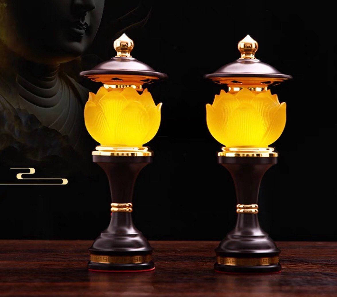 ĐÈN THỜ THUỶ TINH HOA SEN CAO CẤP